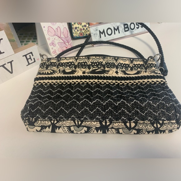 Sakroots Purse- Very Good Used Condition - Picture 4 of 16